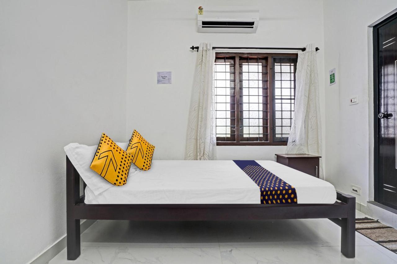 Spot On Blissful Villa Kochi Luaran gambar